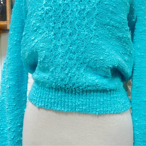 Vintage aqua/teal knit textured sweater with 3 button up neckline - Picture 5 of 10
